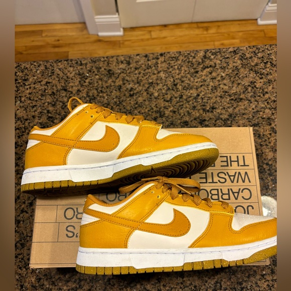 Nike Dunk Low Next Nature - Picture 5 of 10